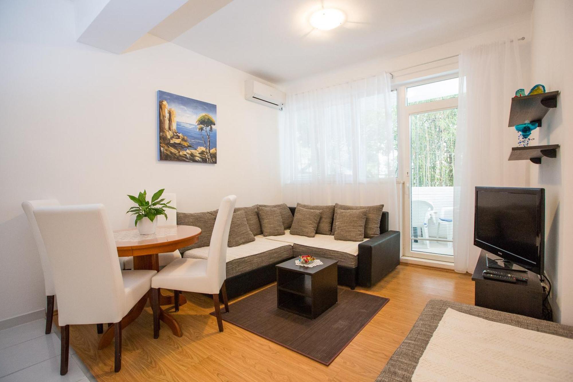 Nika Marangun Apartment
