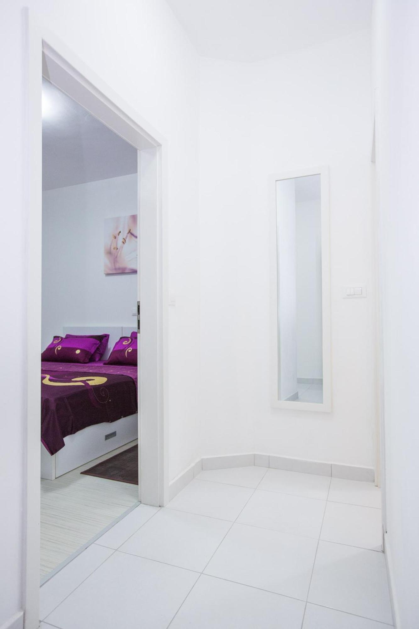 Apartment Nika Marangun *